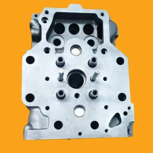 Cylinder Head 2425327 2952047